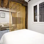 Etxeburu Appartement *